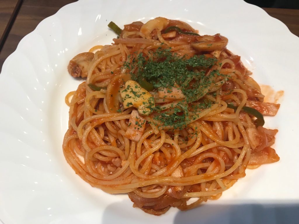 鳥取空港のレストラン アゼリアの懐かしのスパゲティ ナポリタン（¥900）