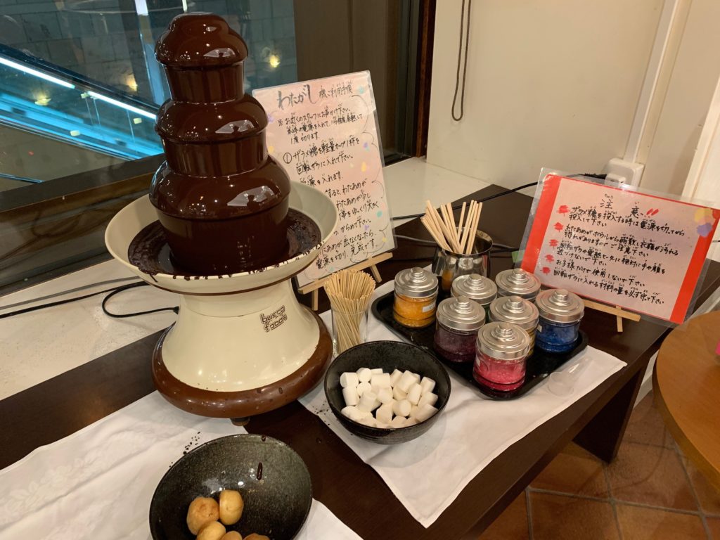 ホテルプラザ神戸のレストラン「カフェ マ・メール」の「国産牛ステーキバイキング」のデザート
