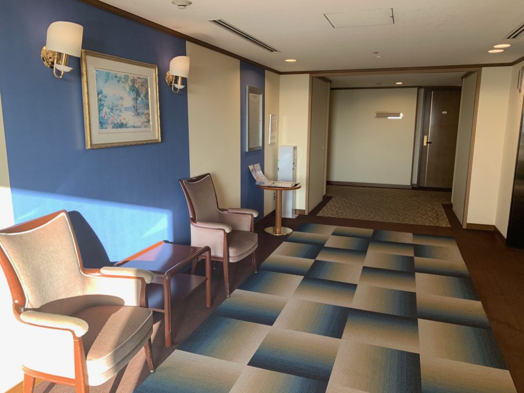 ホテルプラザ神戸の客室フロアのエレベーターホール
