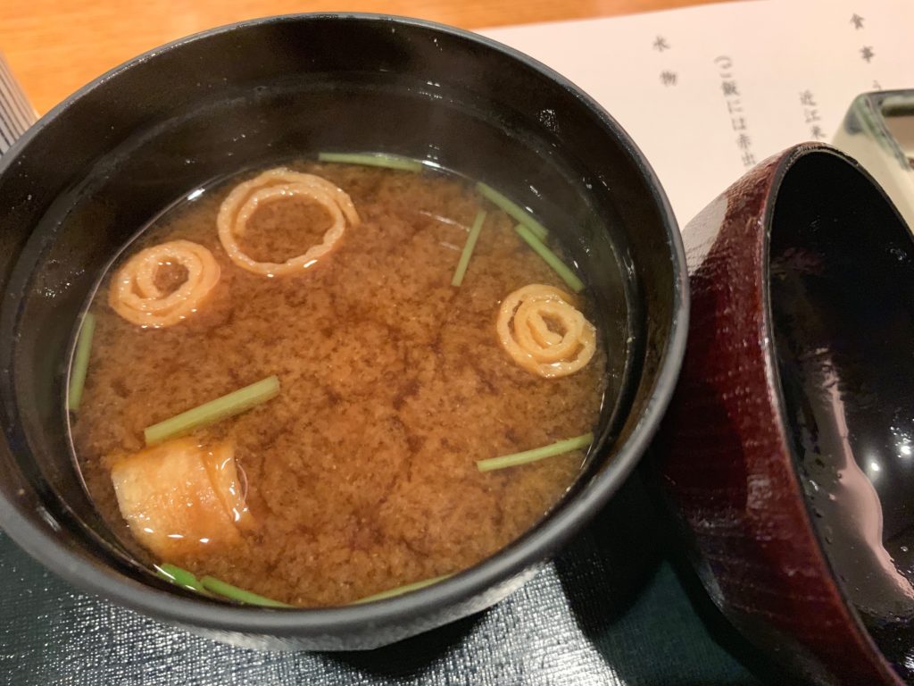 びわ湖大津プリンスホテルの『和食 清水』のすき焼き懐石の赤出汁