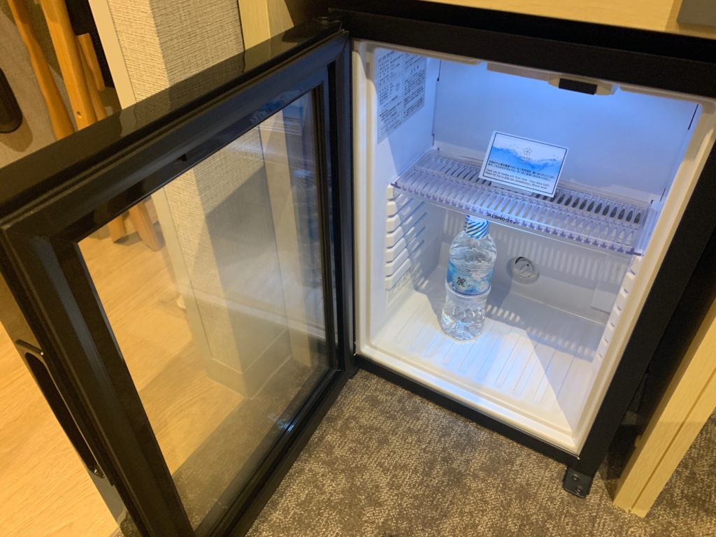 銀座  露天の湯  日和ホテル東京銀座ＥＡＳＴの客室の冷蔵庫