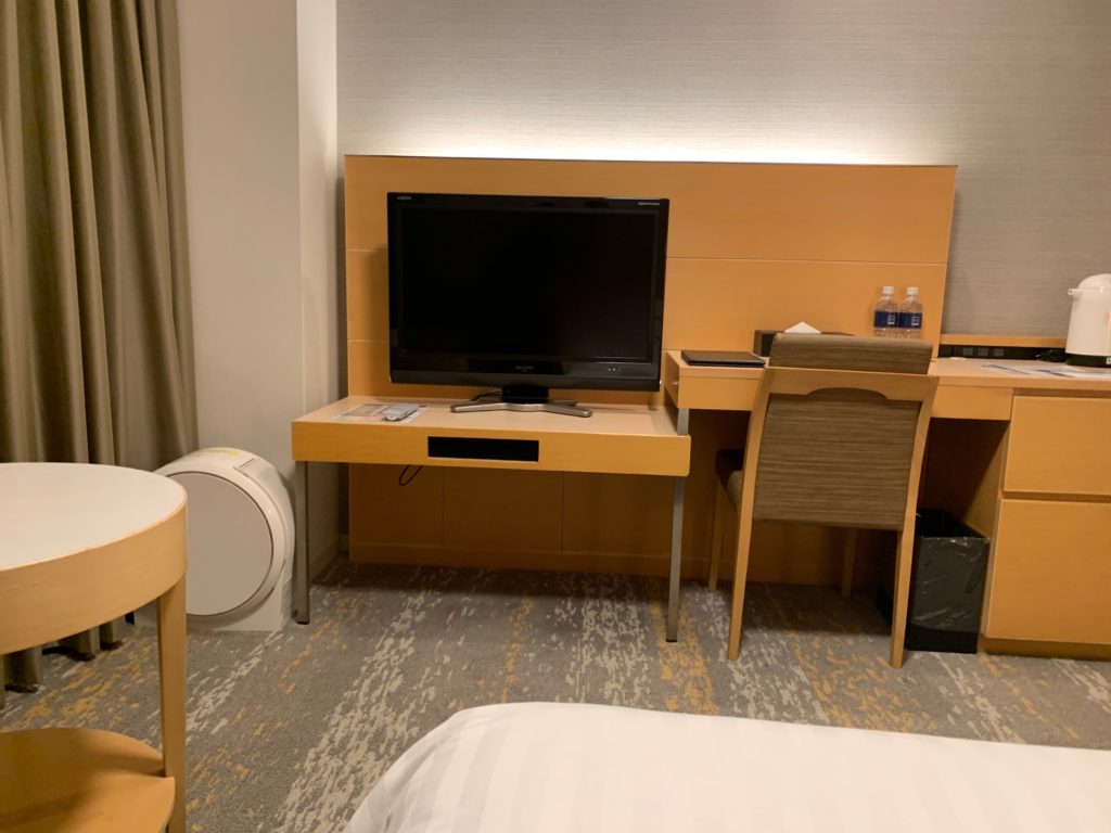 赤坂エクセルホテル東急のスーペリアダブル客室のテレビ